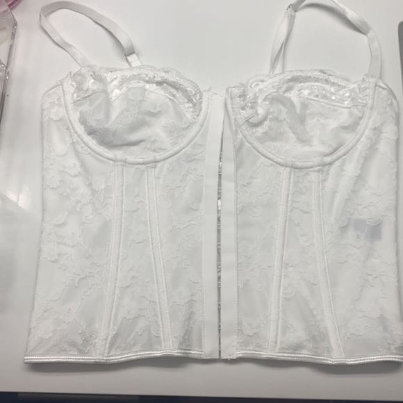 white lace corset top - Picture 2 of 3